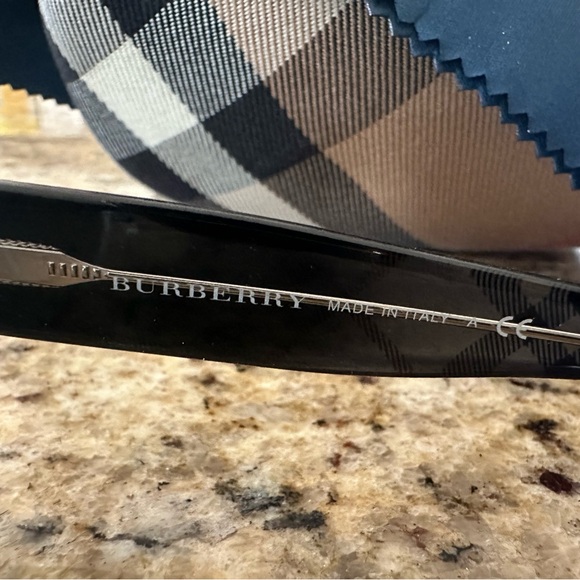 Burberry Sunglasses with Case - Picture 6 of 13